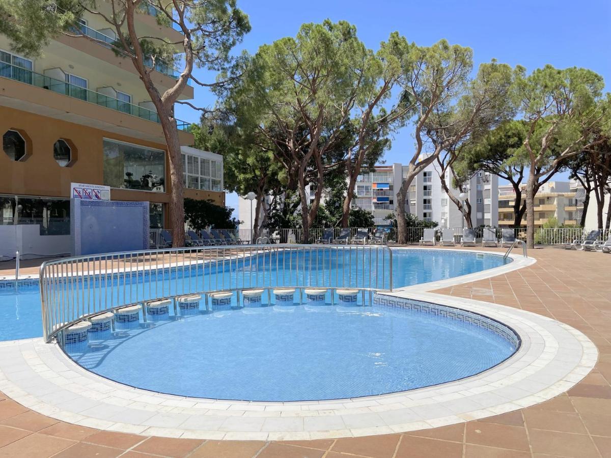 Rentalmar Blue Beach & Pool Salou Esterno foto